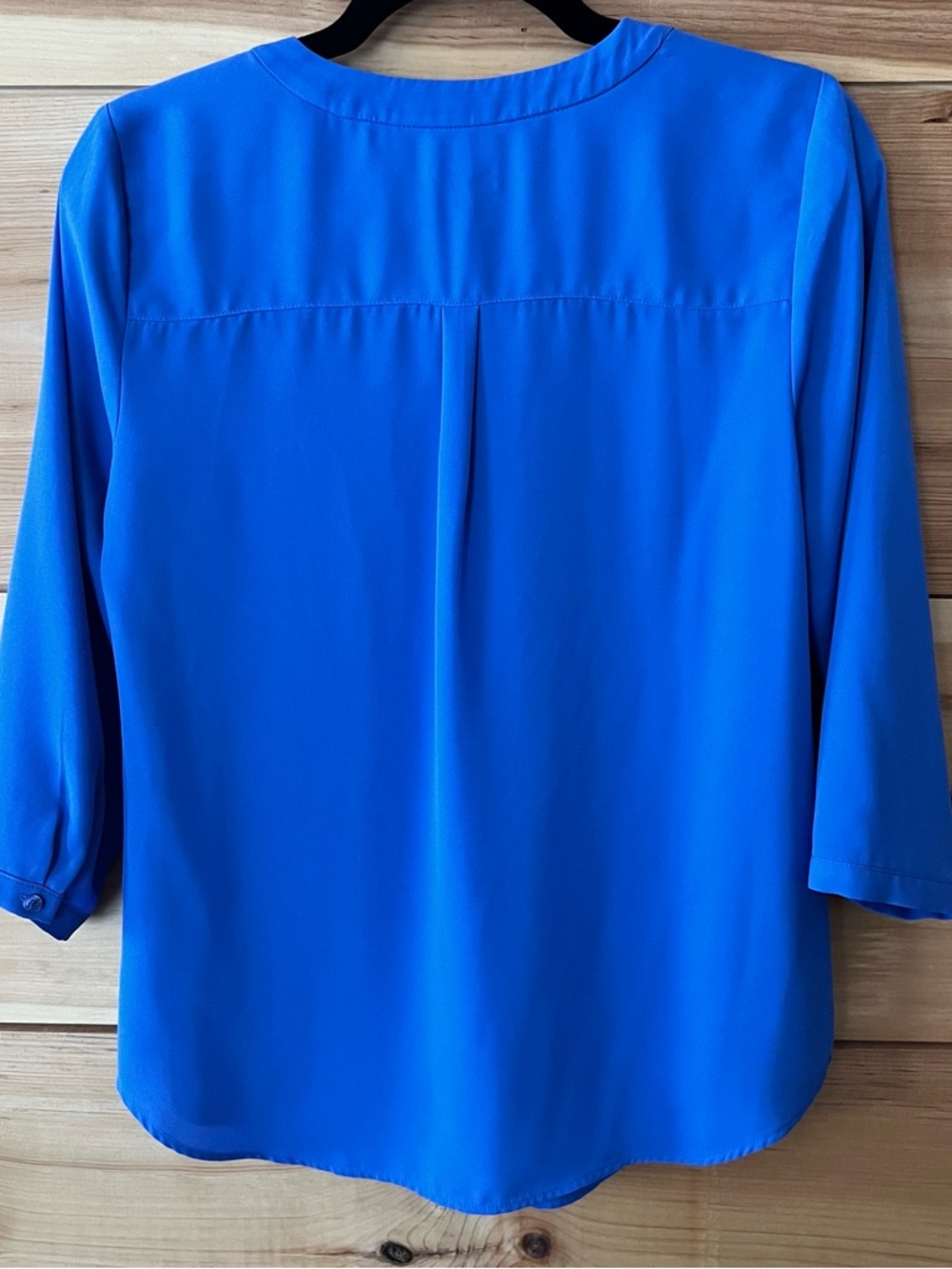 Talbots Cobalt Blue Split-Neck 3/4 Sleeve Blouse Classy Career Sophisticated - Picture 6 of 7